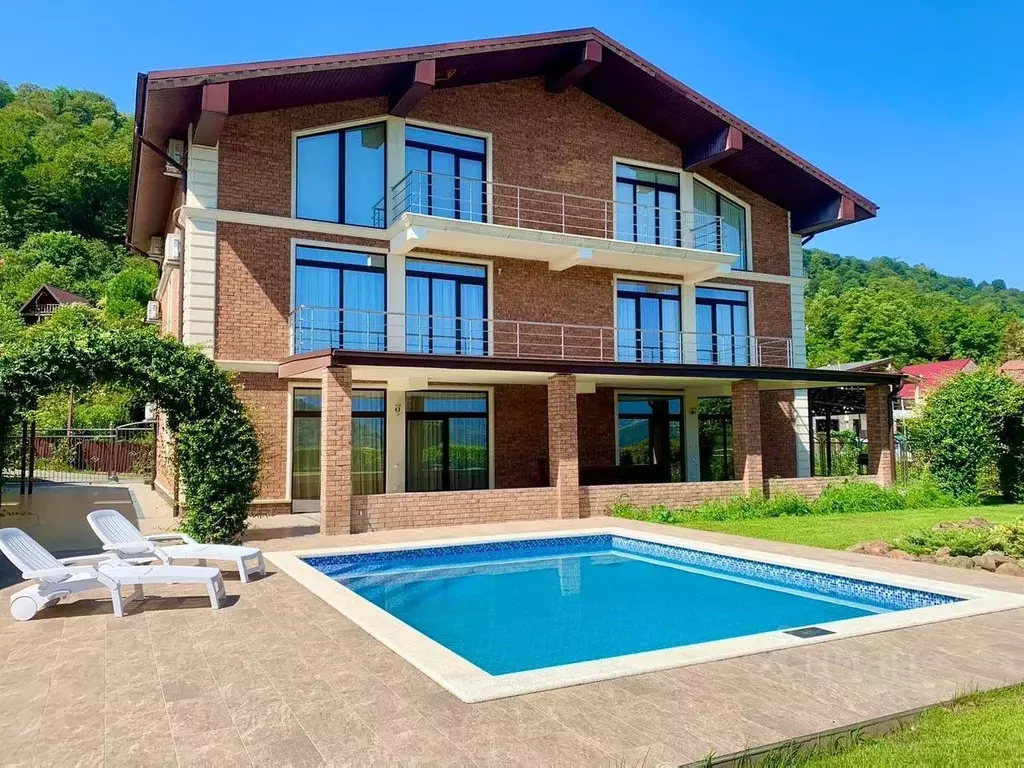 Дом в Краснодарский край, Сочи городской округ, с. Каштаны  (480 м) - Фото 2