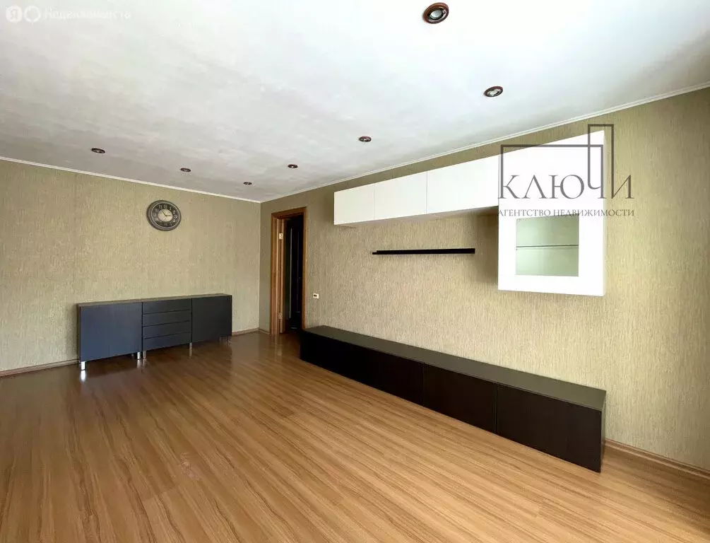 2-комнатная квартира: Магнитогорск, улица Тевосяна, 17 (52.6 м) - Фото 1