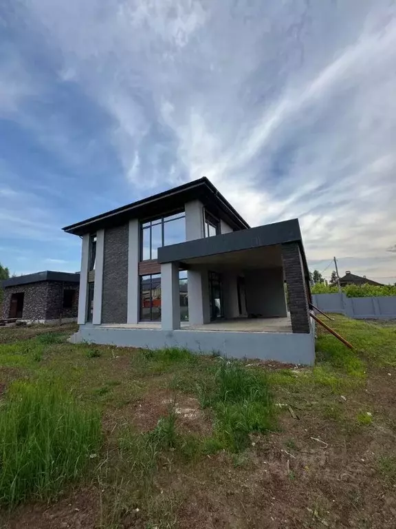 Дом в Татарстан, Верхнеуслонский район, Введенско-Слободское с/пос, с. ... - Фото 1