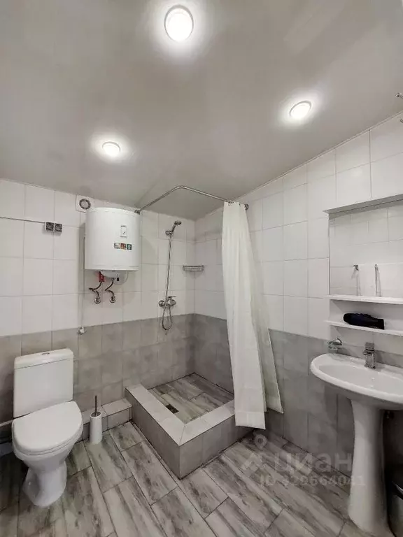 Комната Крым, Керчь ул. Первых Космонавтов, 11 (38.0 м) - Фото 1