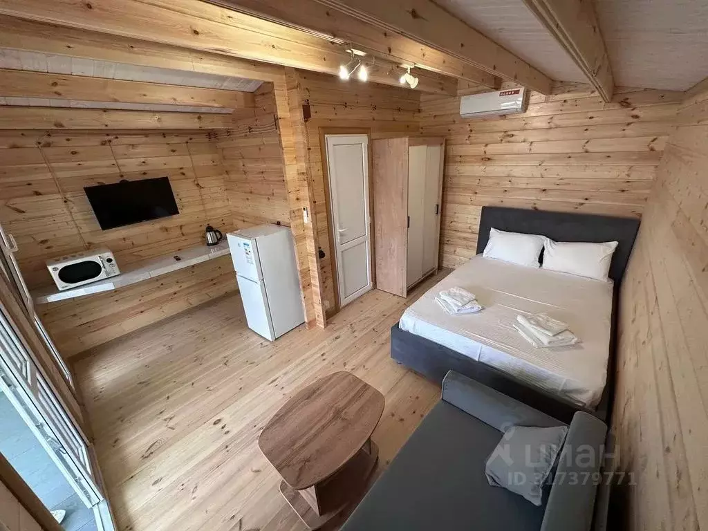 Дом в Краснодарский край, Сириус пгт ул. Листопадная, 32 (25 м) - Фото 1