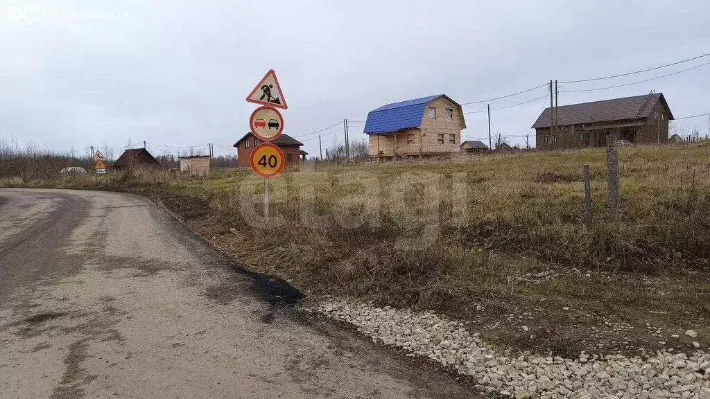 Участок в село Выльгорт, Изумрудная улица (7.3 м) - Фото 1