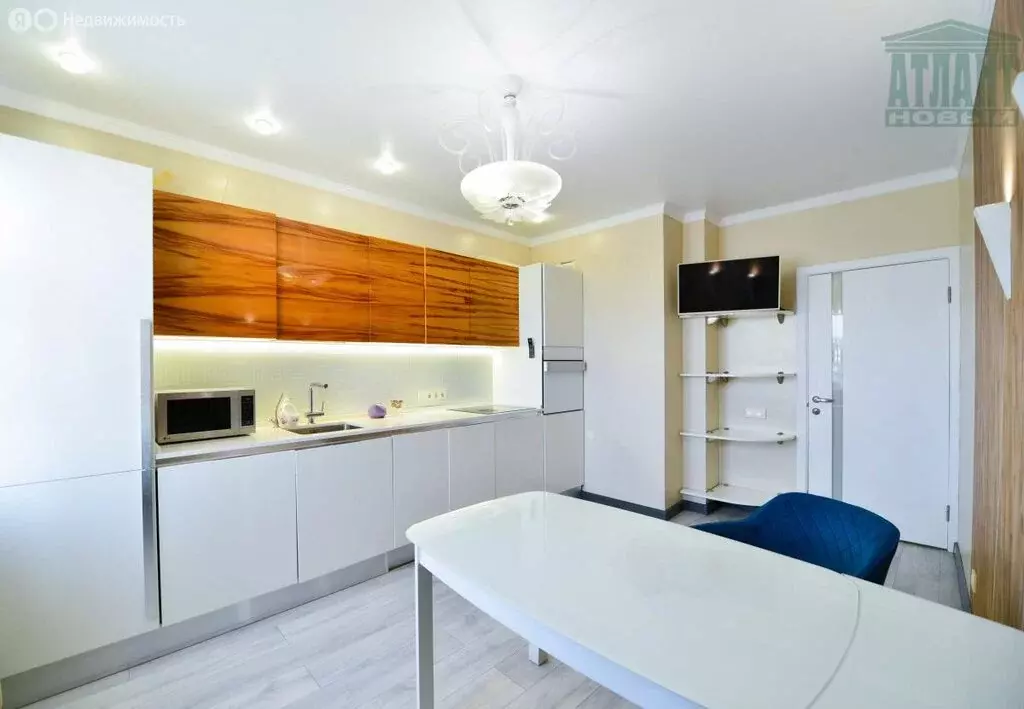 3-комнатная квартира: Хабаровск, улица Шеронова, 8к3 (89.1 м) - Фото 1