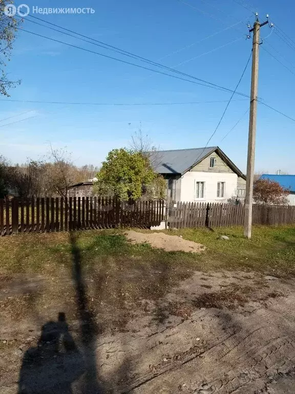 Дом в деревня Клементьево, Октябрьская улица (56 м) - Фото 1