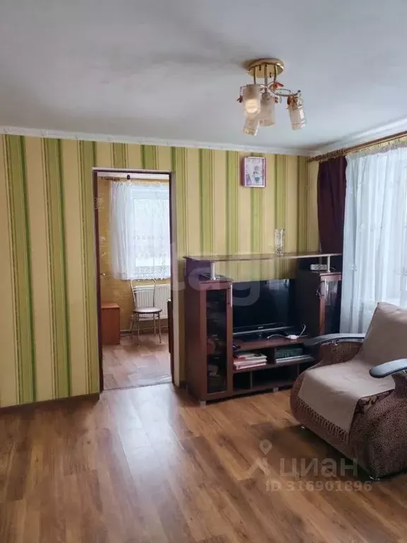 Дом в Белгородская область, Вейделевский район, Зенинское с/пос, с. ... - Фото 1