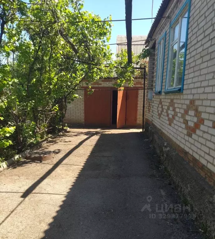 Дом в Ростовская область, Каменск-Шахтинский ул. Танкистов, 107 (86 м) - Фото 2