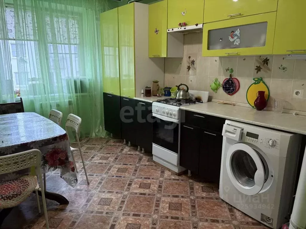 3-к кв. Калужская область, Калуга ул. Георгия Амелина, 28 (71.4 м) - Фото 2