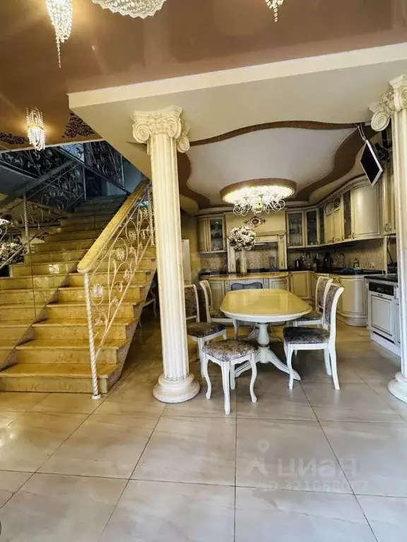 Дом в Самарская область, Ставропольский район, с. Ягодное, Ягодный ... - Фото 0