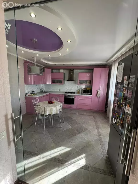 4-комнатная квартира: Новочеркасск, улица Фрунзе, 71Г (130 м) - Фото 0