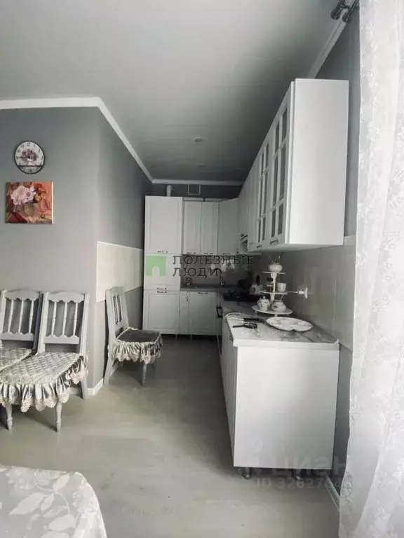 3-к кв. Краснодарский край, Новороссийск ул. Холостякова, 43 (92.0 м) - Фото 1