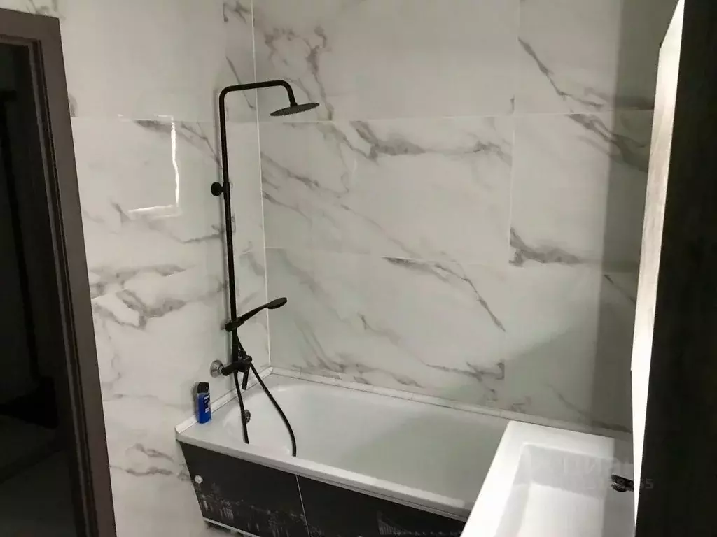 1-к кв. Татарстан, Казань ул. Аметьевская магистраль, 18к3 (43.0 м) - Фото 2