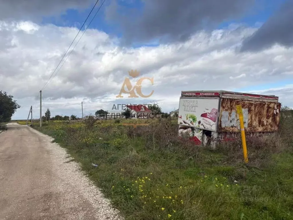 Участок в Крым, Кировский район, с. Золотое Поле ул. Мичурина (20.0 ... - Фото 1