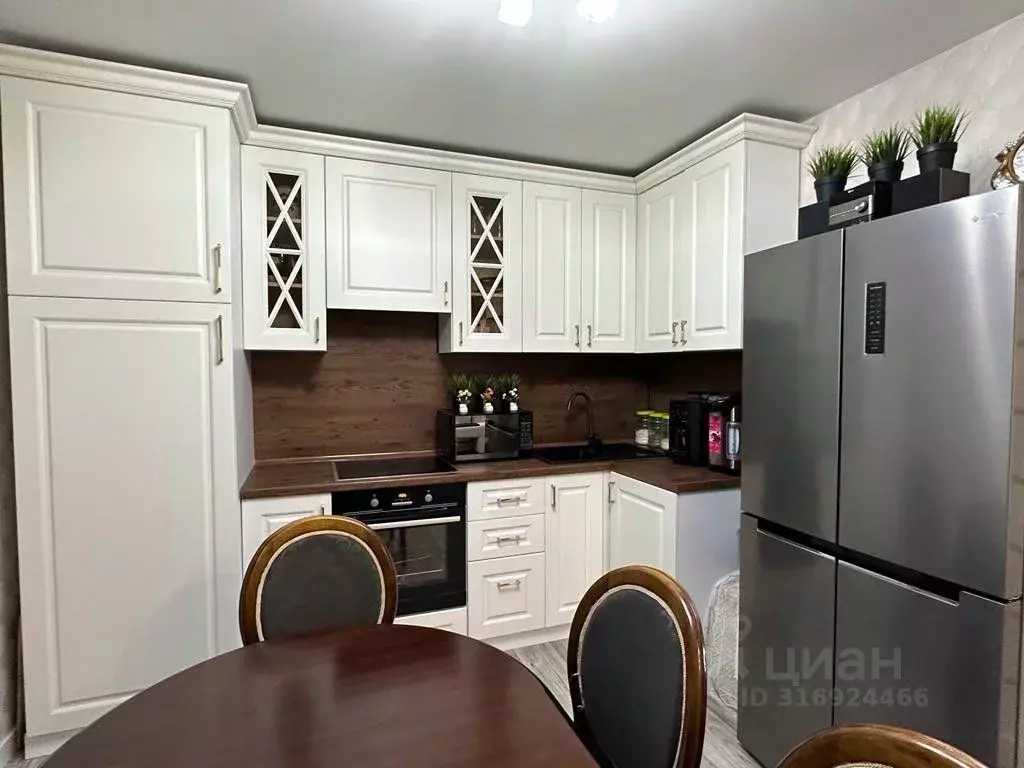 3-к кв. Татарстан, Казань ул. Александра Курынова, 10к3 (75.0 м) - Фото 0