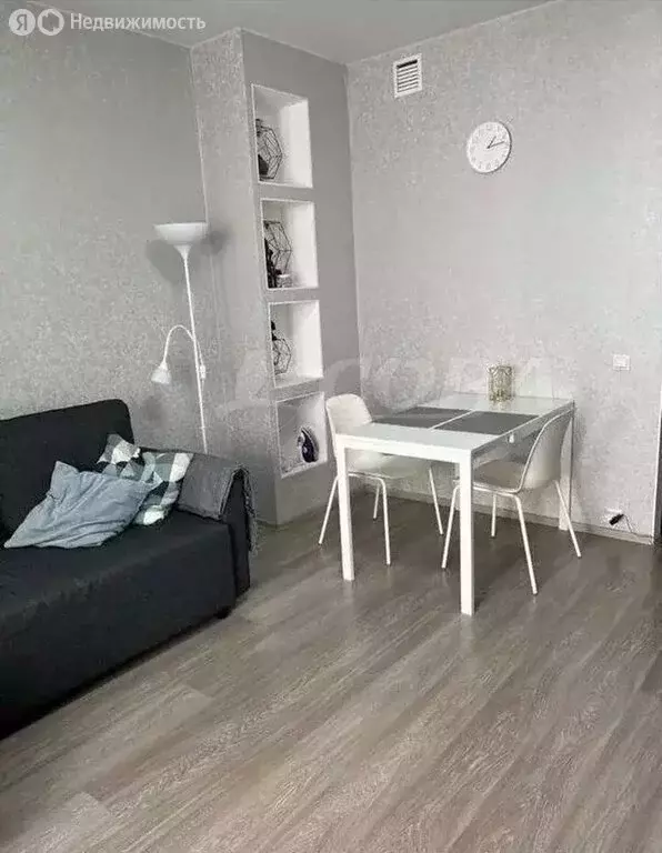 Квартира-студия: Тюмень, улица Мельникайте, 2к11 (24 м) - Фото 1