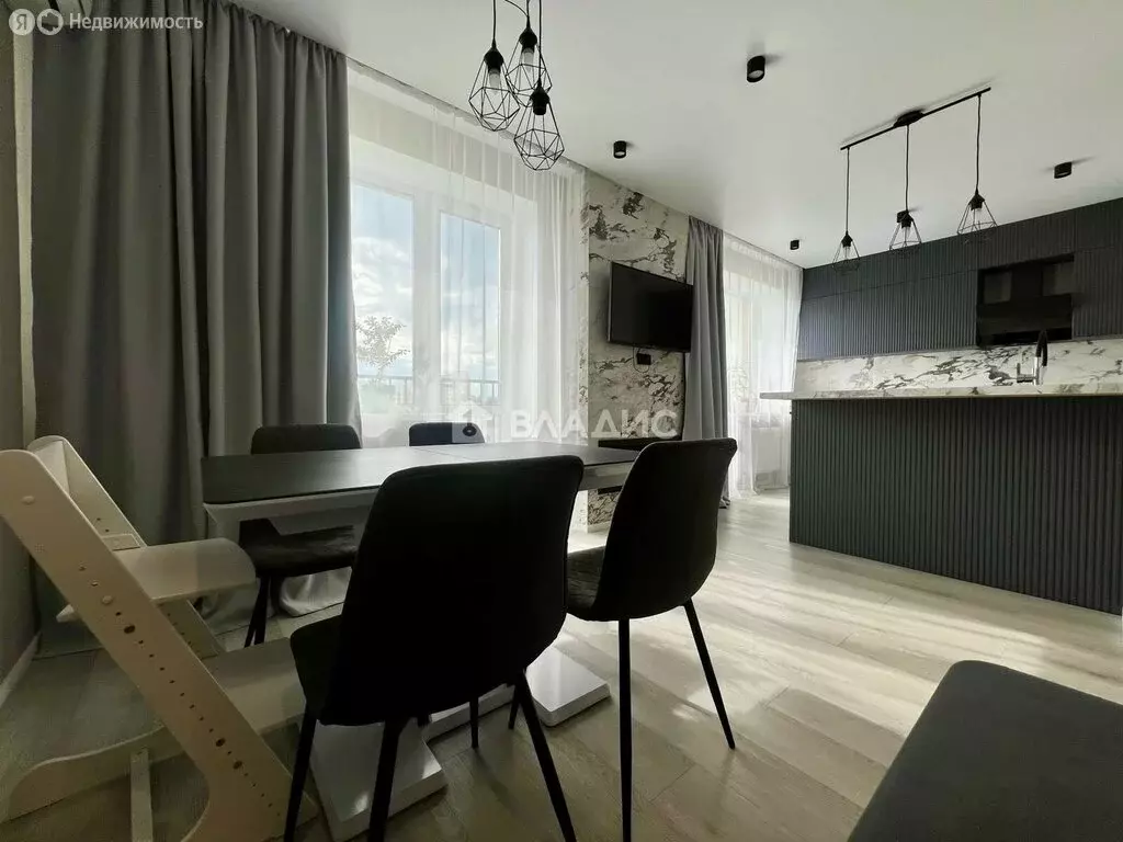 3-комнатная квартира: село Засечное, Центральная улица, 18 (95.69 м) - Фото 1