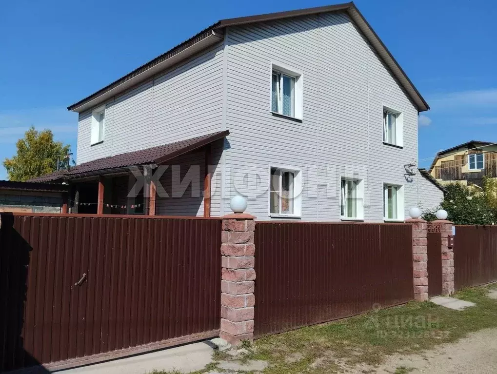 Дом в Новосибирская область, Новосибирск Дивногорская ул. (160 м) - Фото 1