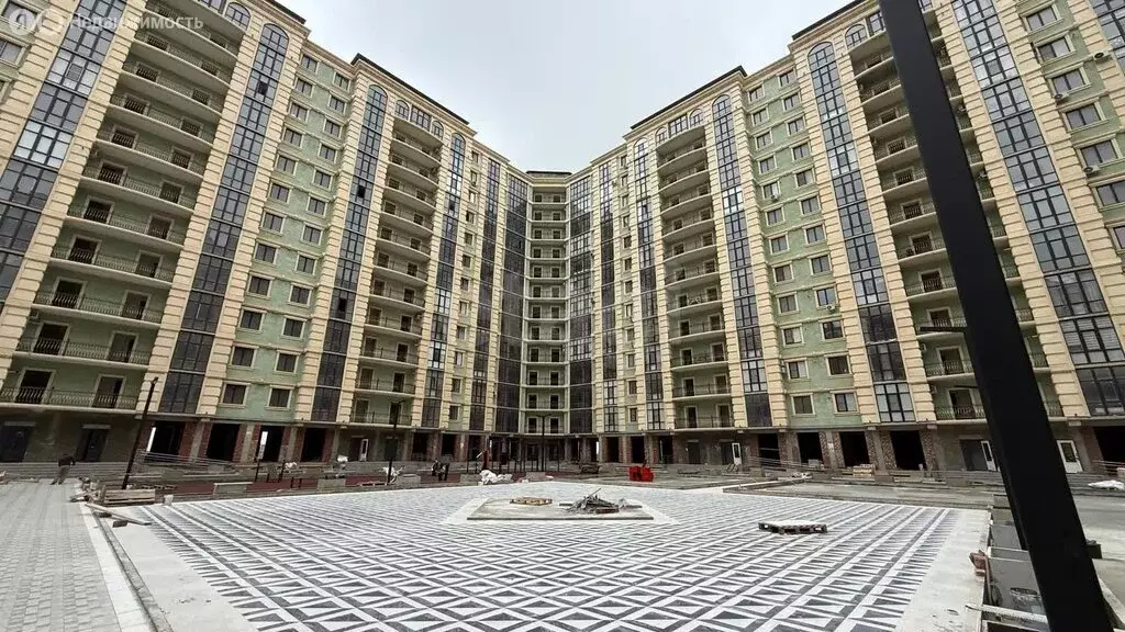 1-комнатная квартира: Махачкала, проспект Насрутдинова, 57 (65 м) - Фото 2