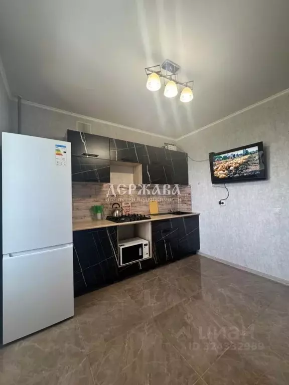 1-к кв. Белгородская область, Старый Оскол Центральный мкр, 4 (40.0 м) - Фото 1