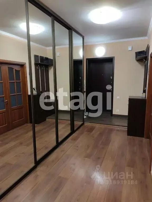 2-к кв. Красноярский край, Красноярск ул. Елены Стасовой, 25 (81.9 м) - Фото 0