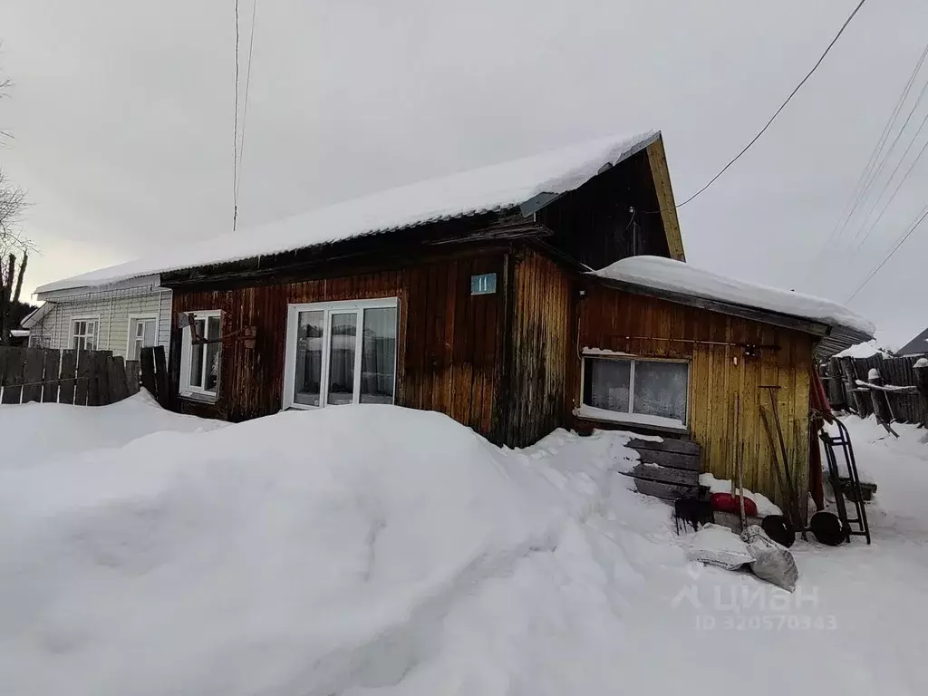 Дом в Алтай, Турочакский район, с. Удаловка Боровая ул. (60 м) - Фото 1