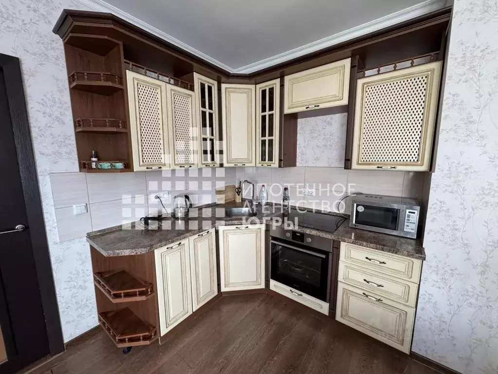 2-к кв. Ханты-Мансийский АО, Ханты-Мансийск ул. Строителей, 100 (62.0 ... - Фото 1