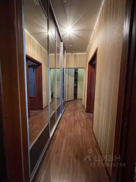2-к кв. Белгородская область, Белгород ул. Толстого, 45 (65.0 м) - Фото 1