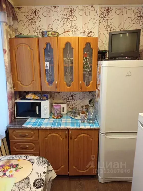 2-к кв. Новгородская область, Крестцы рп ул. Ставского, 12 (43.5 м) - Фото 0