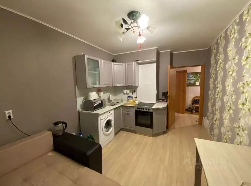 1-к кв. Свердловская область, Екатеринбург ул. Патриотов, 6к3 (38.6 м) - Фото 1