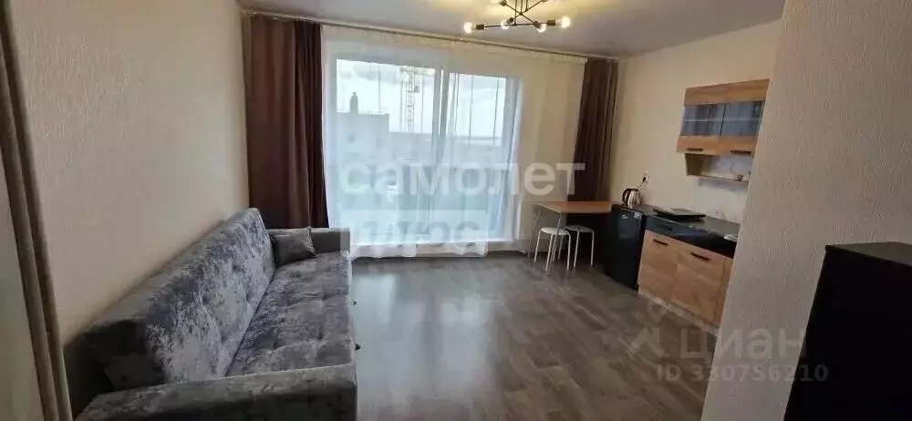 Студия Челябинская область, Челябинск ул. Блюхера, 25 (24.0 м) - Фото 1
