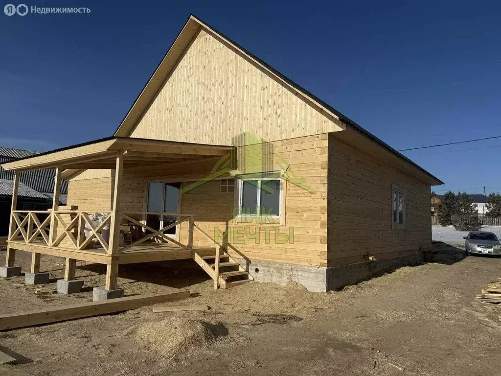 Дом в село Нижний Саянтуй, ДНТ Багульник (230 м) - Фото 1