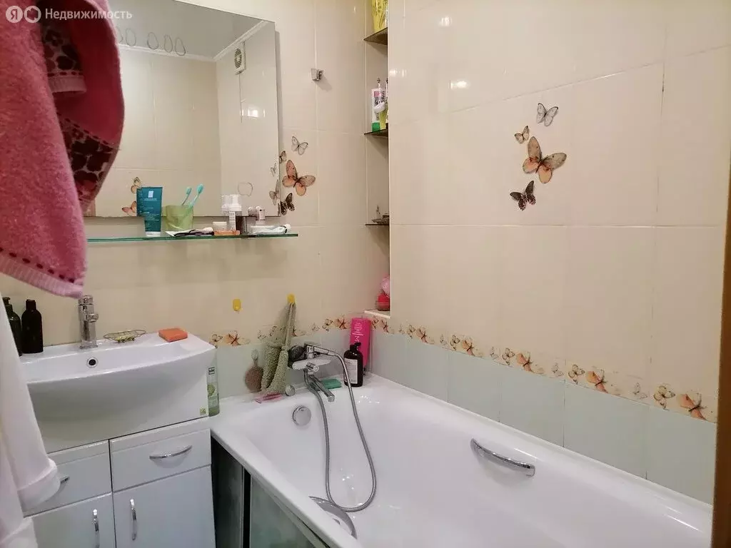 3-комнатная квартира: Волгоград, улица Поддубного, 3 (70.1 м) - Фото 0