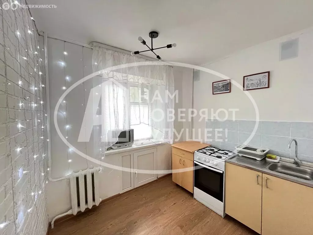 3-комнатная квартира: Лысьва, улица Ленина, 43 (59 м) - Фото 1