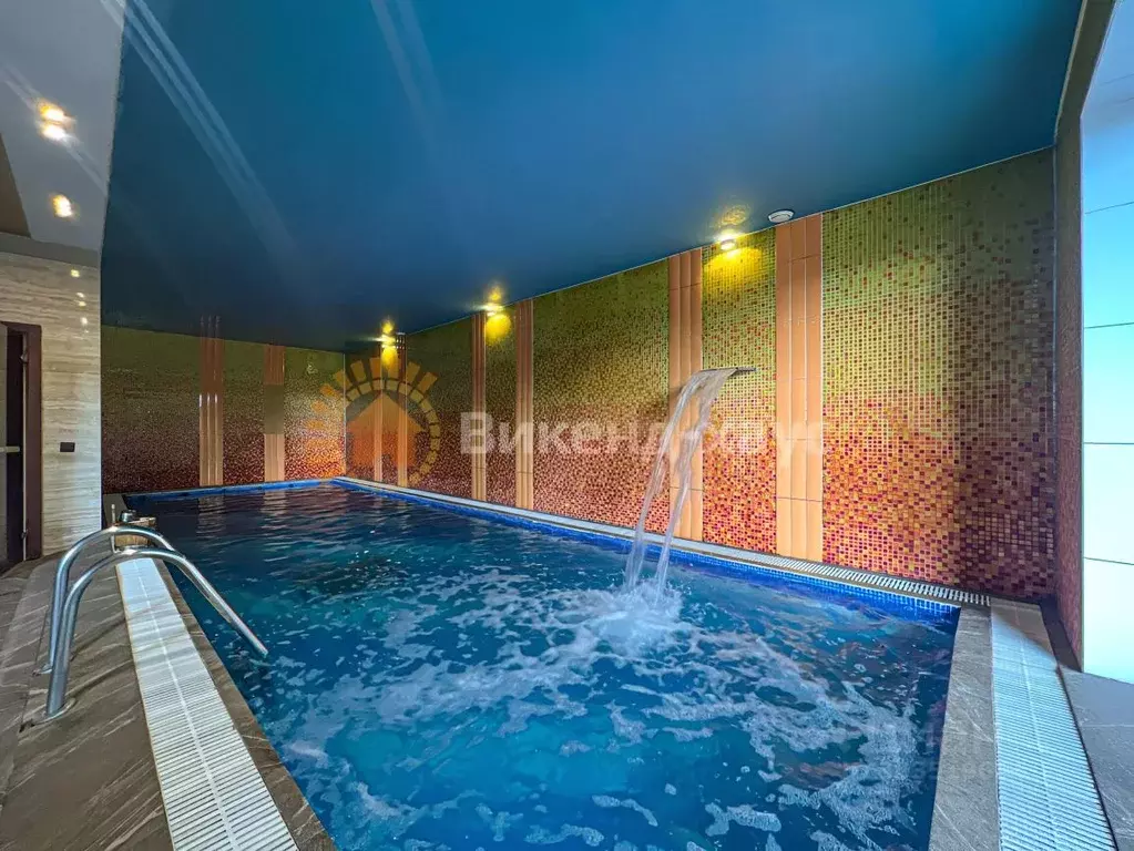 Дом в Новосибирская область, Новосибирск Переселенческая ул. (320 м) - Фото 1