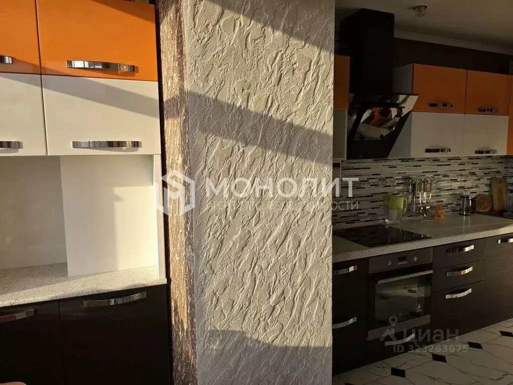 2-к кв. Белгородская область, Старый Оскол Дубрава мкр, 1 кв-л, 17 ... - Фото 2