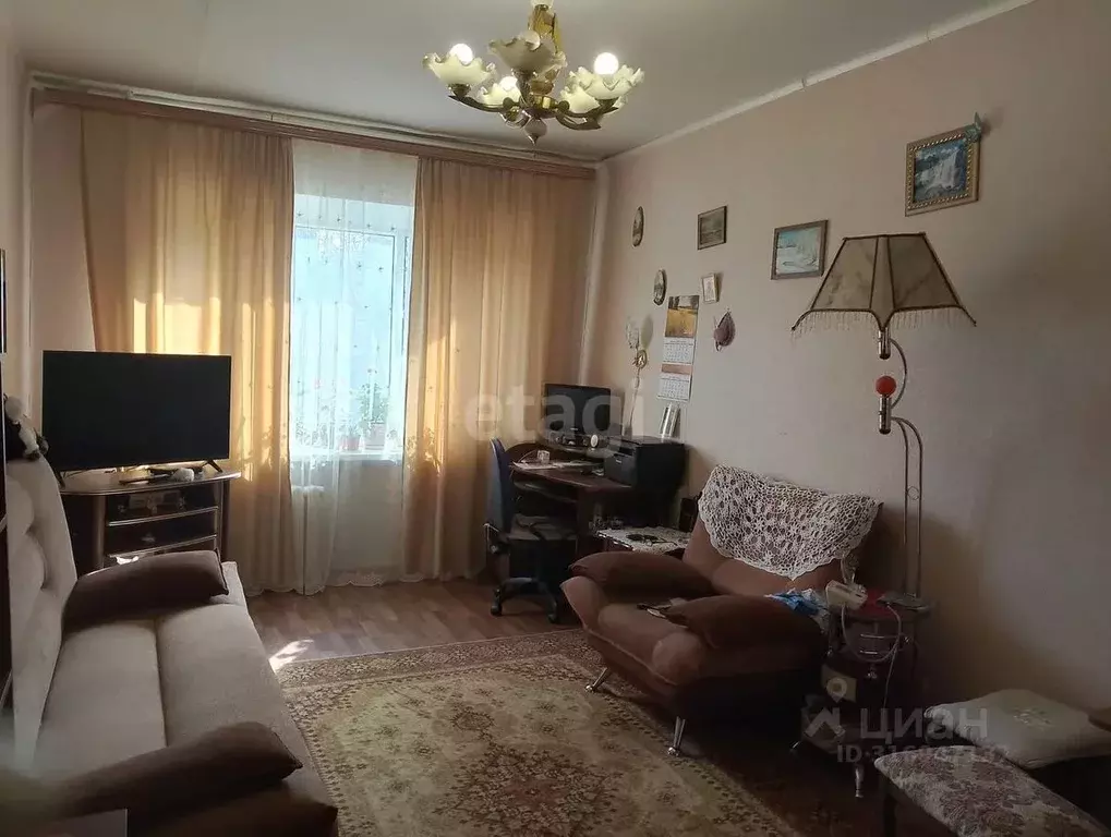 3-к кв. Карачаево-Черкесия, Черкесск пл. Кирова, 14 (63.0 м) - Фото 0