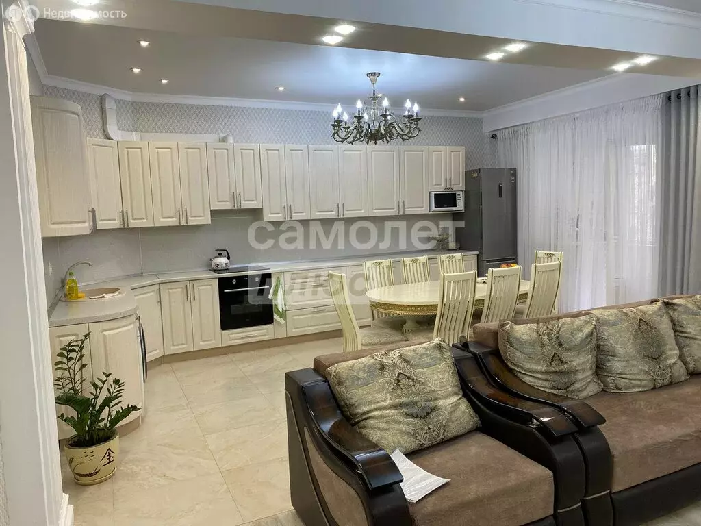 4-комнатная квартира: Ессентуки, Октябрьская улица, 337/3 (136 м) - Фото 1