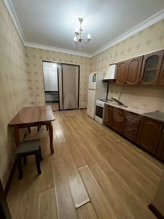 1-к. квартира, 50 м, 6/10 эт. - Фото 1