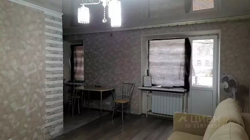 1-к кв. Ростовская область, Шахты пер. Фучика, 1А (30.4 м) - Фото 1