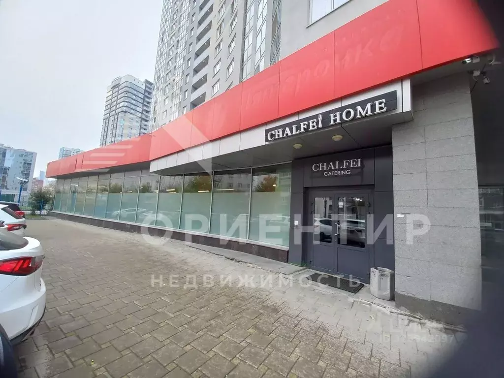 Торговая площадь в Свердловская область, Екатеринбург ул. Юмашева, 15 ... - Фото 1