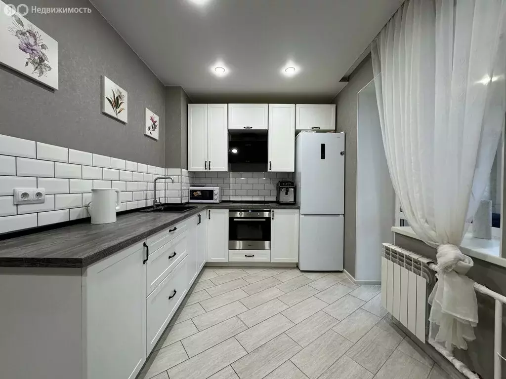 3-комнатная квартира: Киров, Первомайский район, Морозовская улица, 56 ... - Фото 1