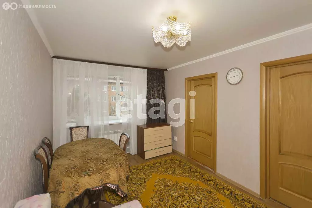 4-комнатная квартира: Тюмень, улица Карла Маркса, 123 (60.9 м) - Фото 1