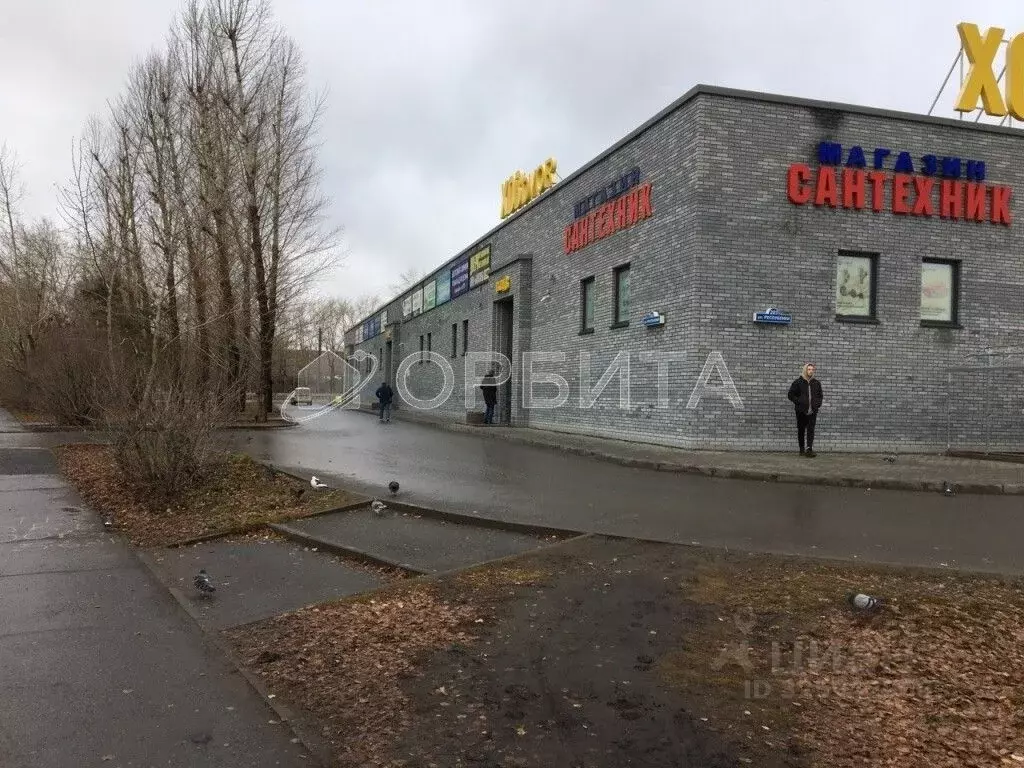 Торговая площадь в Тюменская область, Тюмень ул. Республики, 203 (42 ... - Фото 1