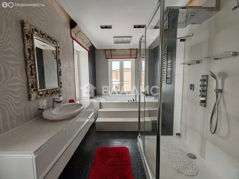 Дом в деревня Новинки, Радужная улица (240 м) - Фото 1