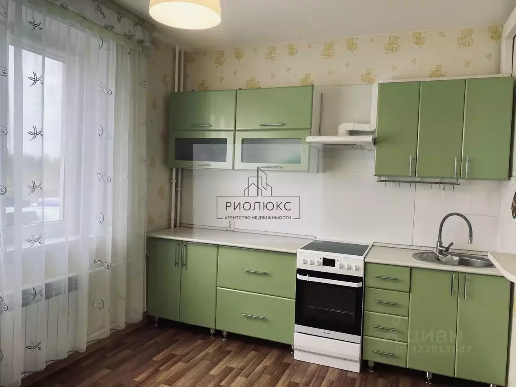 3-к кв. Челябинская область, Челябинск ул. Александра Шмакова, 24 ... - Фото 1