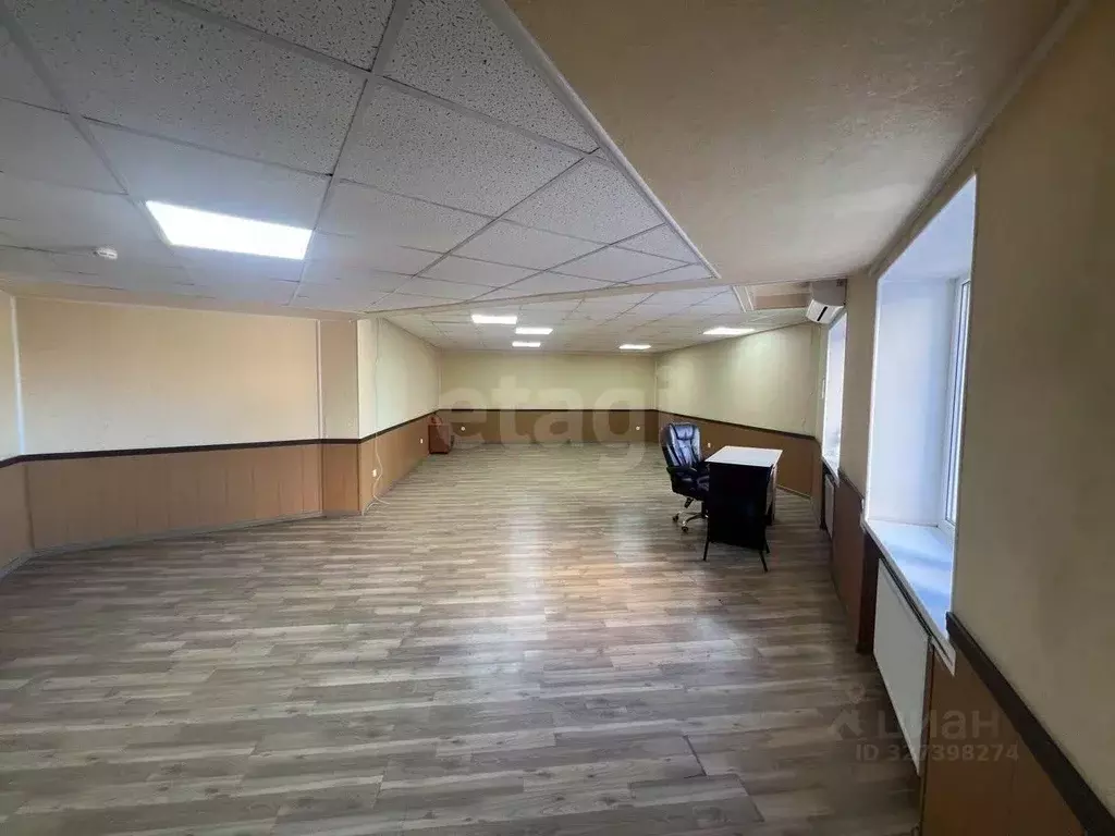 Офис в Астраханская область, Астрахань Красная Набережная ул., 27/21 ... - Фото 1