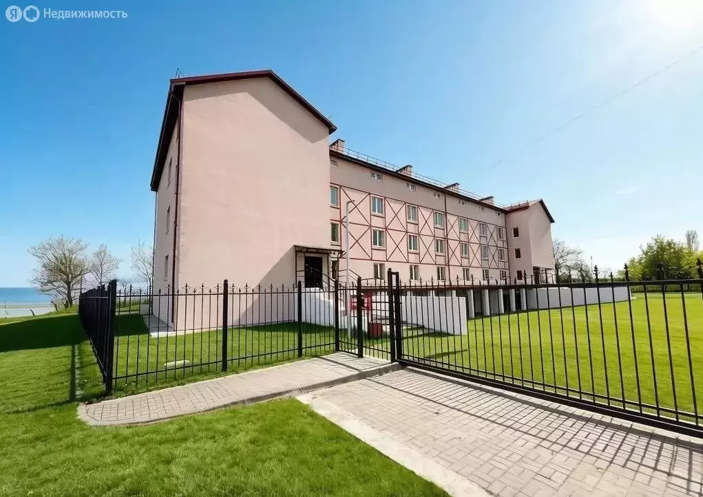 2-комнатная квартира: Янтарный городской округ, посёлок Покровское, ... - Фото 1