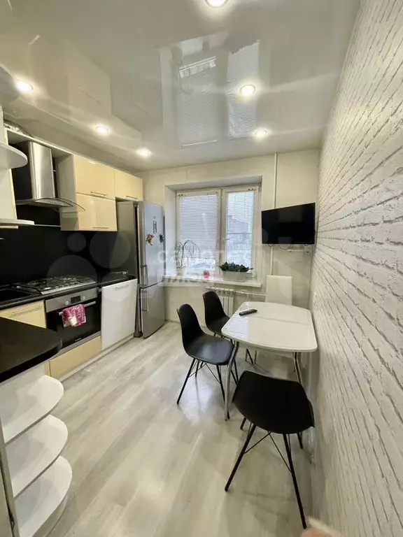 2-к. квартира, 55 м, 9/9 эт. - Фото 1