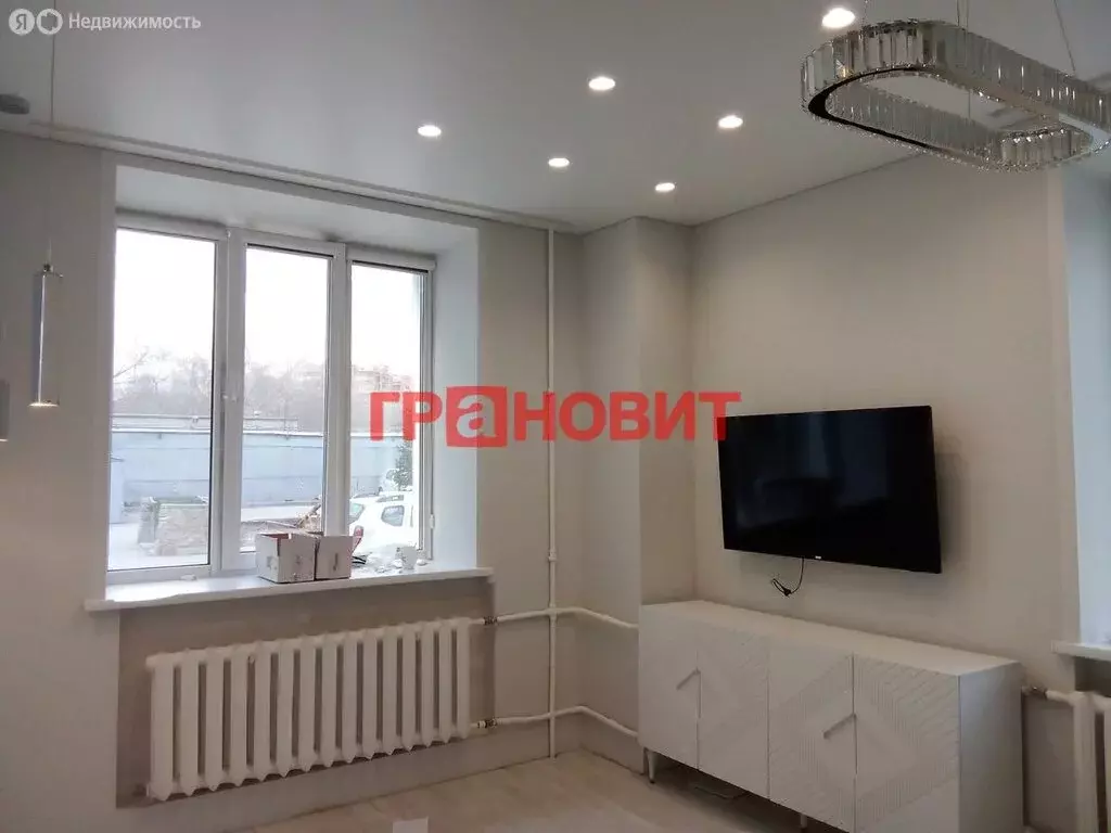 2-комнатная квартира: Новосибирск, 2-я улица Союза Молодёжи, 33 (47 м) - Фото 0