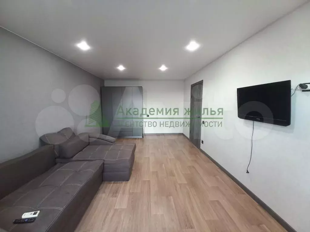 1-к. квартира, 41 м, 5/10 эт. - Фото 1