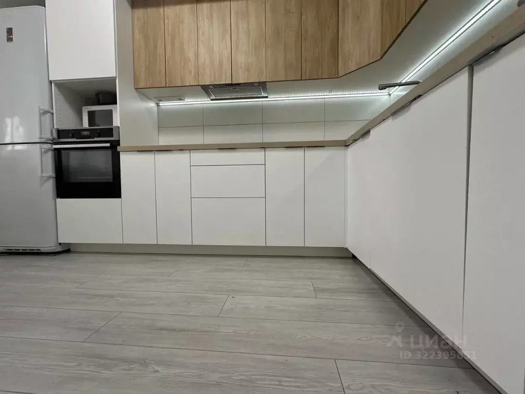 2-к кв. Калужская область, Калуга ул. 65 лет Победы, 41к1 (77.0 м) - Фото 2